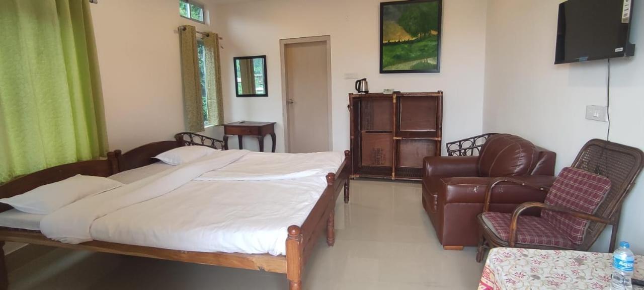 Hilltop Lodge Ґувахаті Номер фото