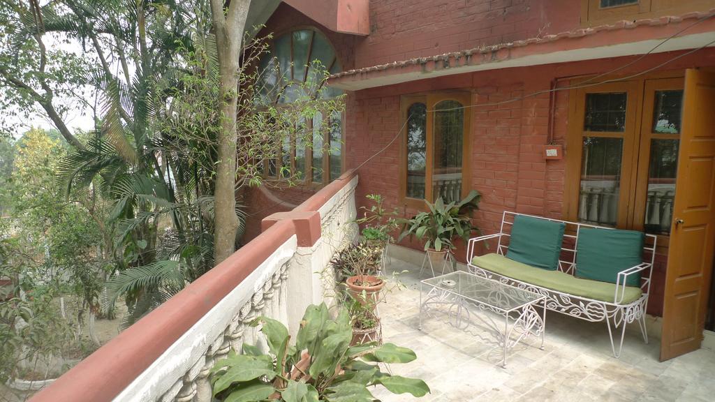 Hilltop Lodge Ґувахаті Екстер'єр фото