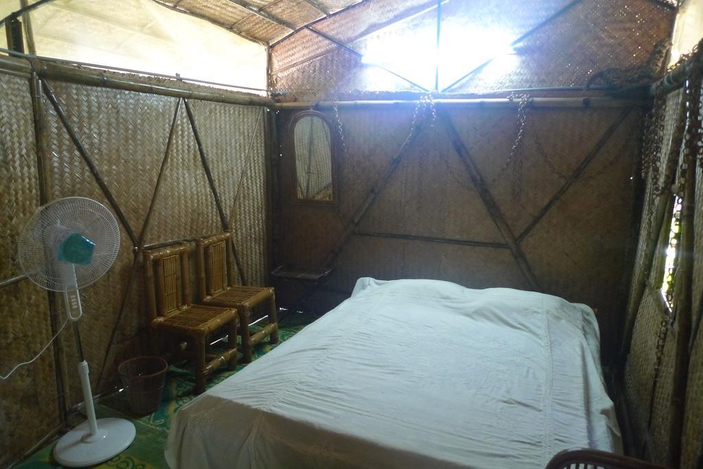 Hilltop Lodge Ґувахаті Екстер'єр фото