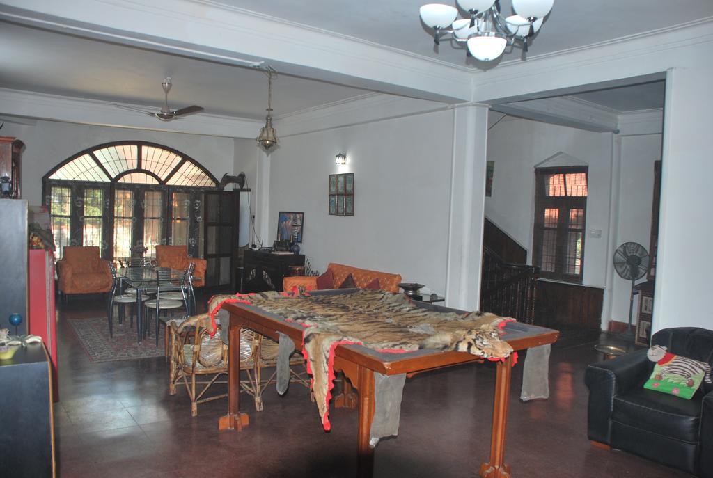 Hilltop Lodge Ґувахаті Екстер'єр фото
