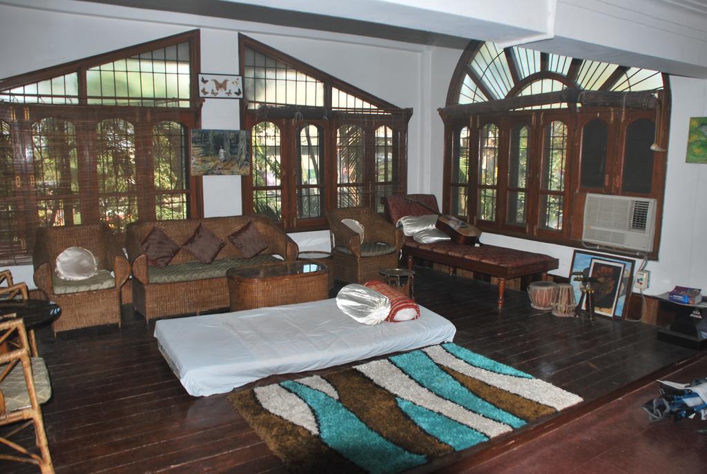 Hilltop Lodge Ґувахаті Екстер'єр фото