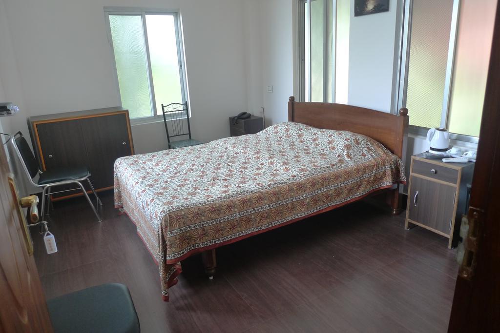 Hilltop Lodge Ґувахаті Екстер'єр фото